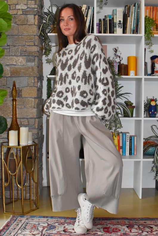 Big Softie Leopard Roo Knit Earth & Ecru